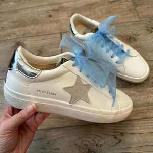 Vintage Havana Lucy Grey Star Sneaker with Blue Ribbon